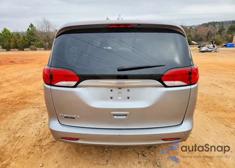 2017 Chrysler Pacifica Touring из США, поврежденный, VIN 2C4RC1DG2HR502571